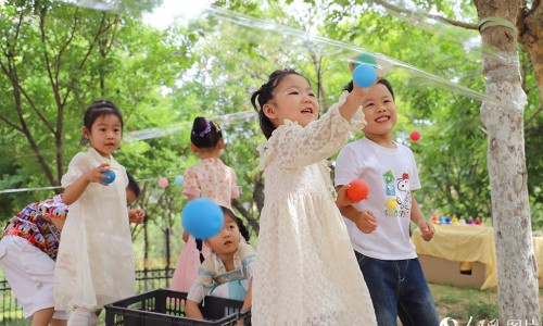 儿童自己做简单甜点-小孩子可以自己动手做的简单饭菜、儿童自己做饭做什么最好 -儿童自己做食物网